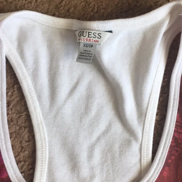 GUESS Summer Top - Picture 2 of 3